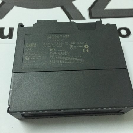 Siemens Digital Input/ Output Module SM 323, 16 DI AND 16 DO, 24V DC